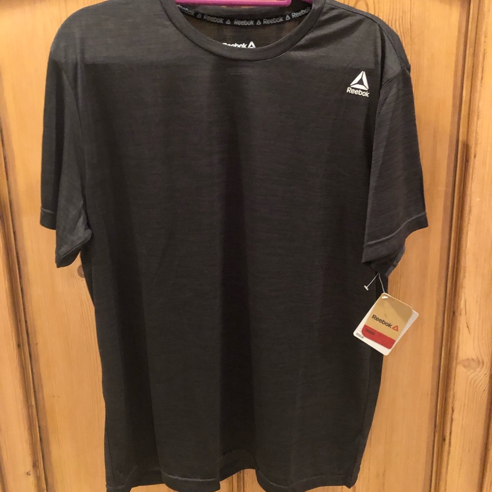 Reebok Men’s Workout Short Sleeve Shirt New With Tags